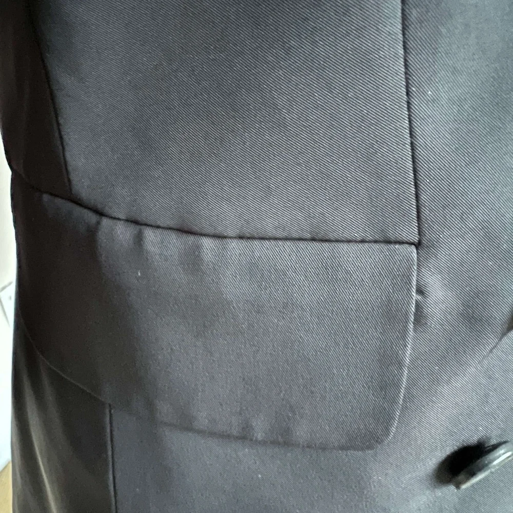 VINTAGE Elizabeth and James blazer - black, double breasted, ruched sleeves - Picture 12 of 16